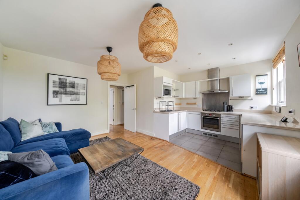2 bed Apartment for rent in Chiswick. From Hamptons - Chiswick