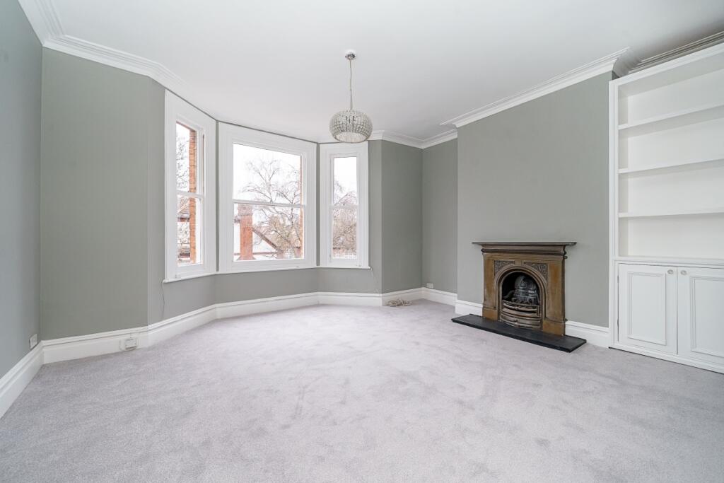 3 bed 1st Floor Flat for rent in Chiswick. From Hamptons - Chiswick 3 bed 1st Floor Flat for rent in Chiswick. From Hamptons - Chiswick