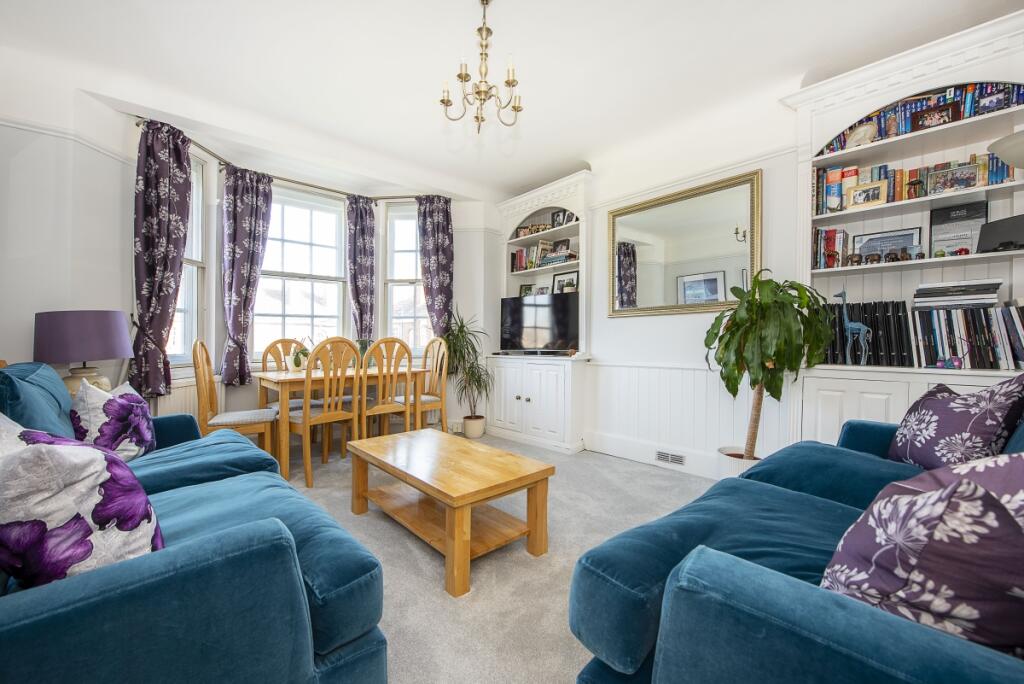 1 bed 1st Floor Flat for rent in Acton. From Hamptons - Chiswick