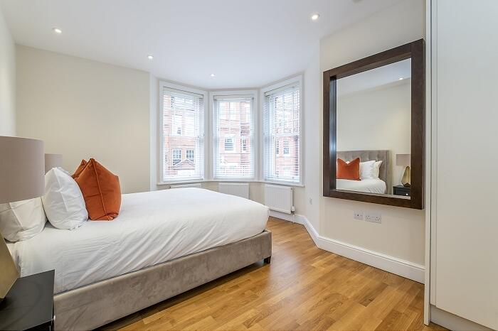 2 bed 1st Floor Flat for rent in Hammersmith. From Hamptons - Chiswick