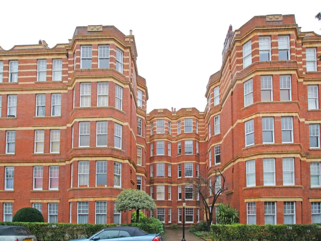 1 bed 1st Floor Flat for rent in Chiswick. From Hamptons - Chiswick