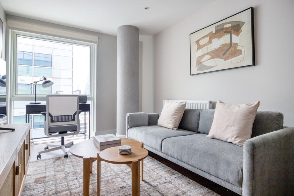 1 bed Apartment for rent in Stepney. From Hamptons Lettings - City