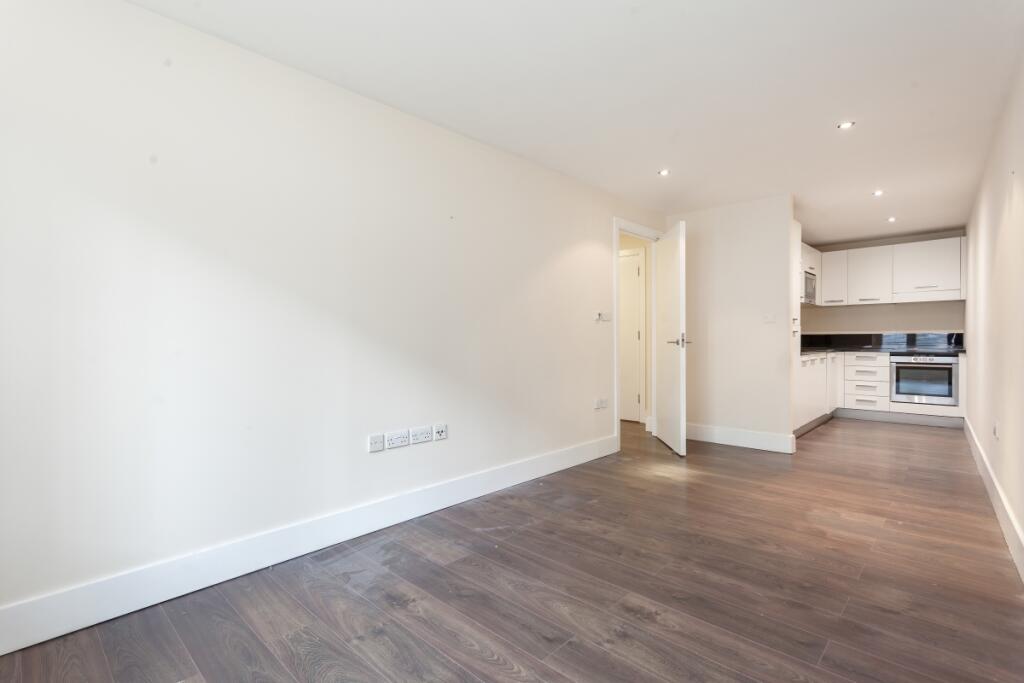 1 bed 1st Floor Flat for rent in London. From Hamptons Lettings - City