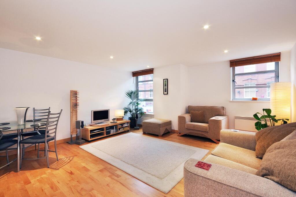 1 bed Apartment for rent in Stepney. From Hamptons Lettings - City