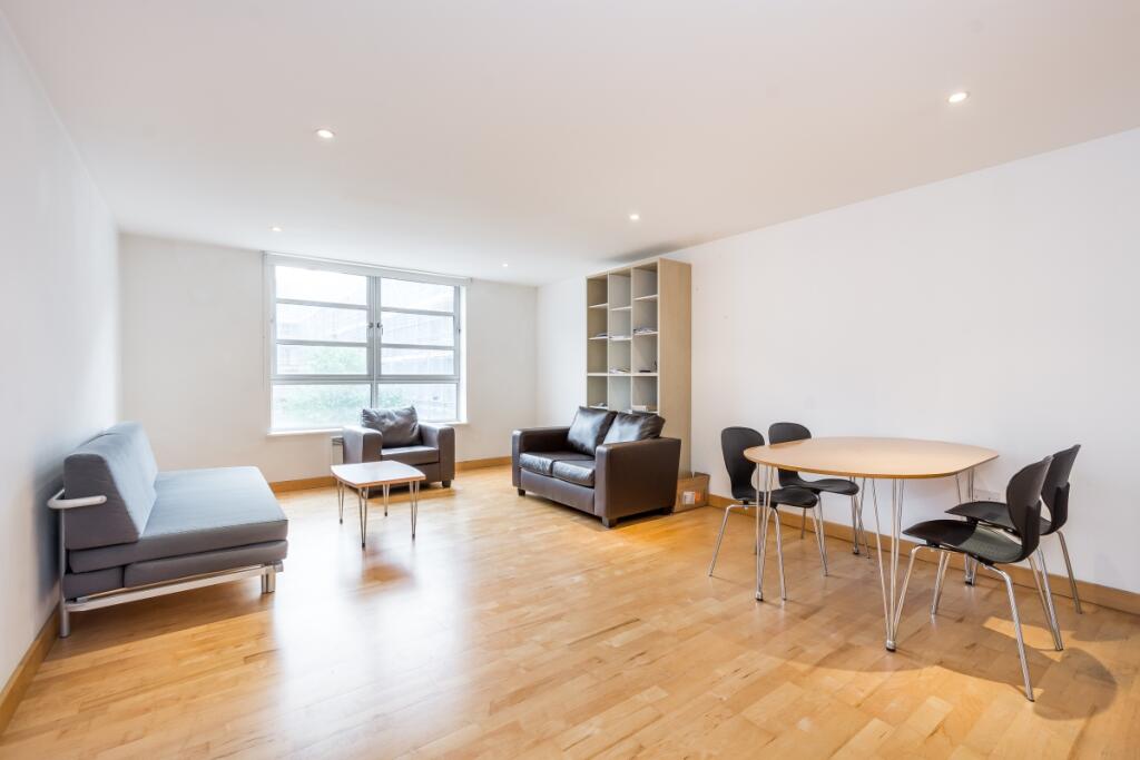 1 bed Apartment for rent in Stepney. From Hamptons Lettings - City