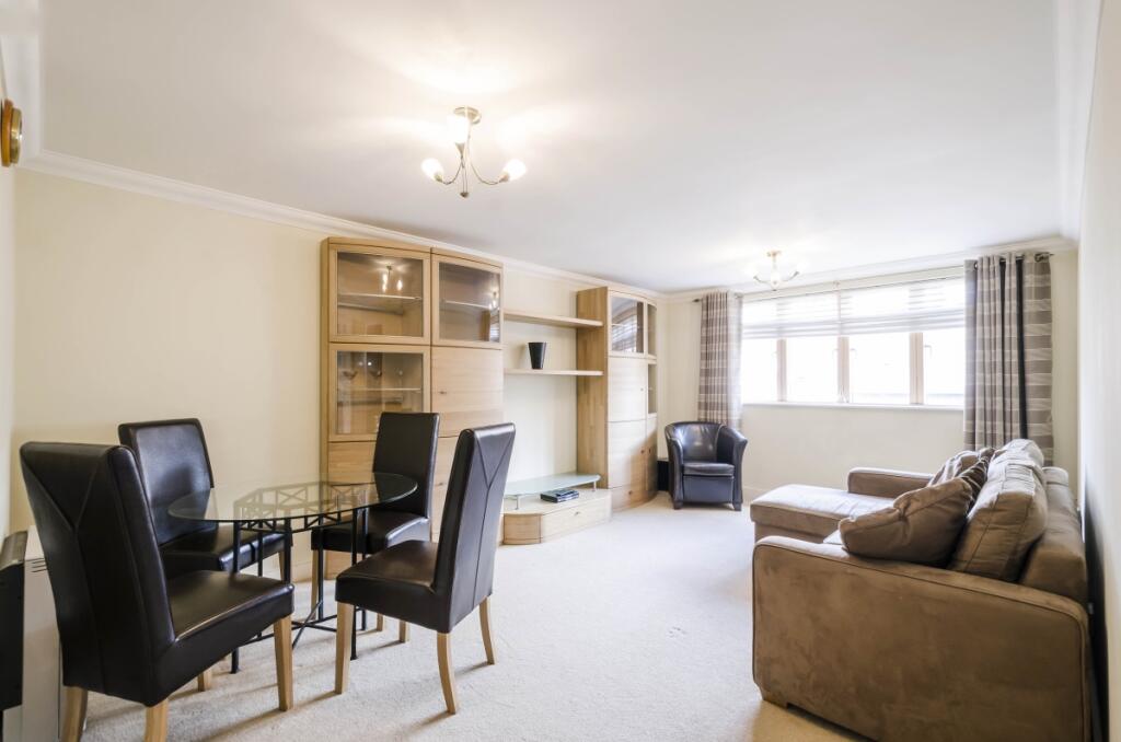 2 bed Apartment for rent in Stepney. From Hamptons Lettings - City 2 bed Apartment for rent in Stepney. From Hamptons Lettings - City