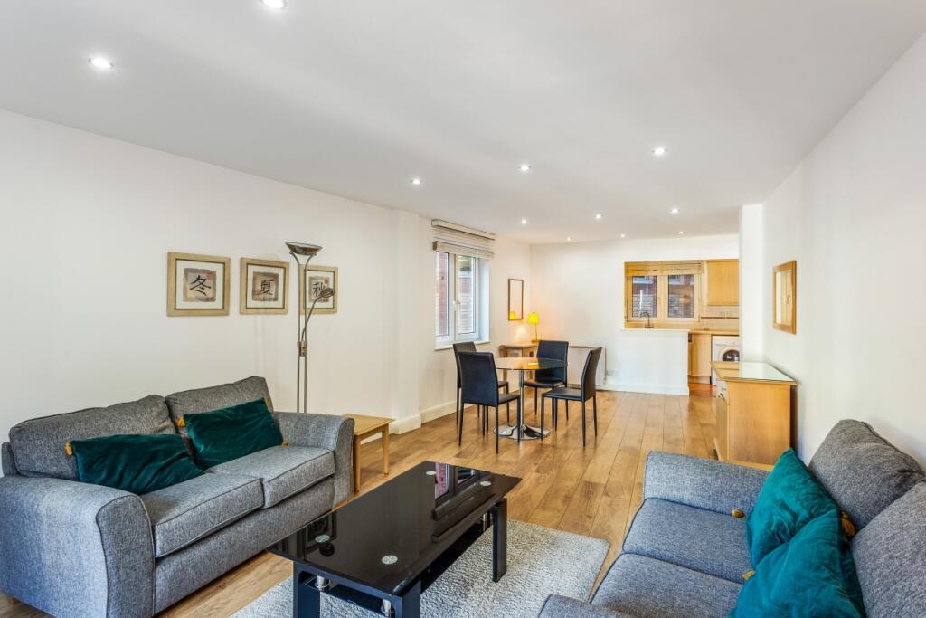 2 bed Apartment for rent in London. From Hamptons Lettings - City