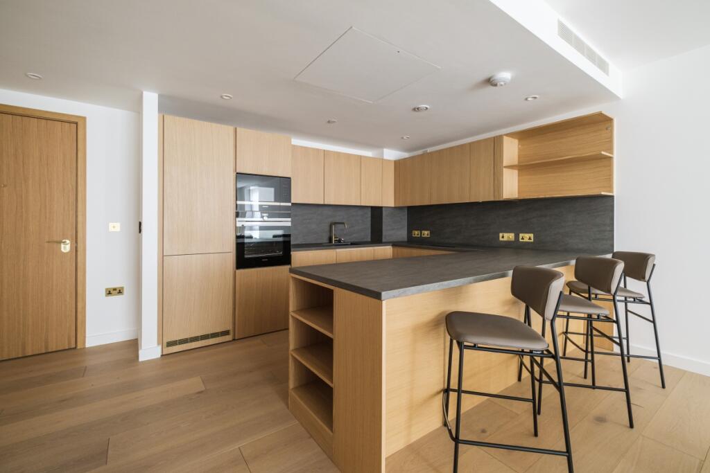 2 bed Apartment for rent in Camden Town. From Hamptons Lettings - City 2 bed Apartment for rent in Camden Town. From Hamptons Lettings - City