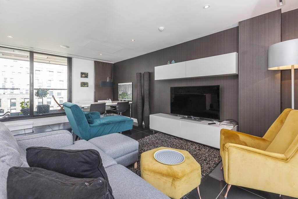 2 bed Duplex for rent in Stepney. From Hamptons Lettings - City