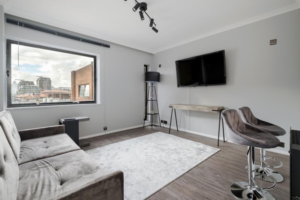 1 bed 1st Floor Flat for rent in London. From Hamptons Lettings - City