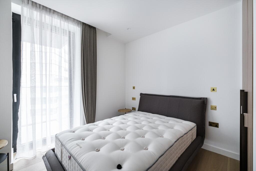 2 bed 1st Floor Flat for rent in Camden Town. From Hamptons Lettings - City 2 bed 1st Floor Flat for rent in Camden Town. From Hamptons Lettings - City