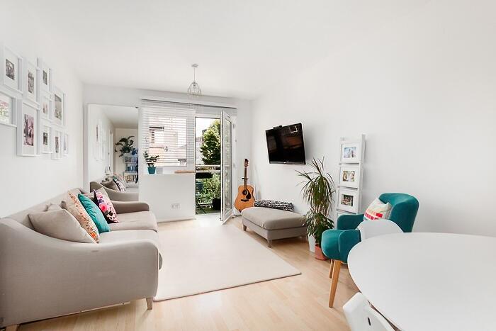 2 bed 1st Floor Flat for rent in Stepney. From Hamptons Lettings - City