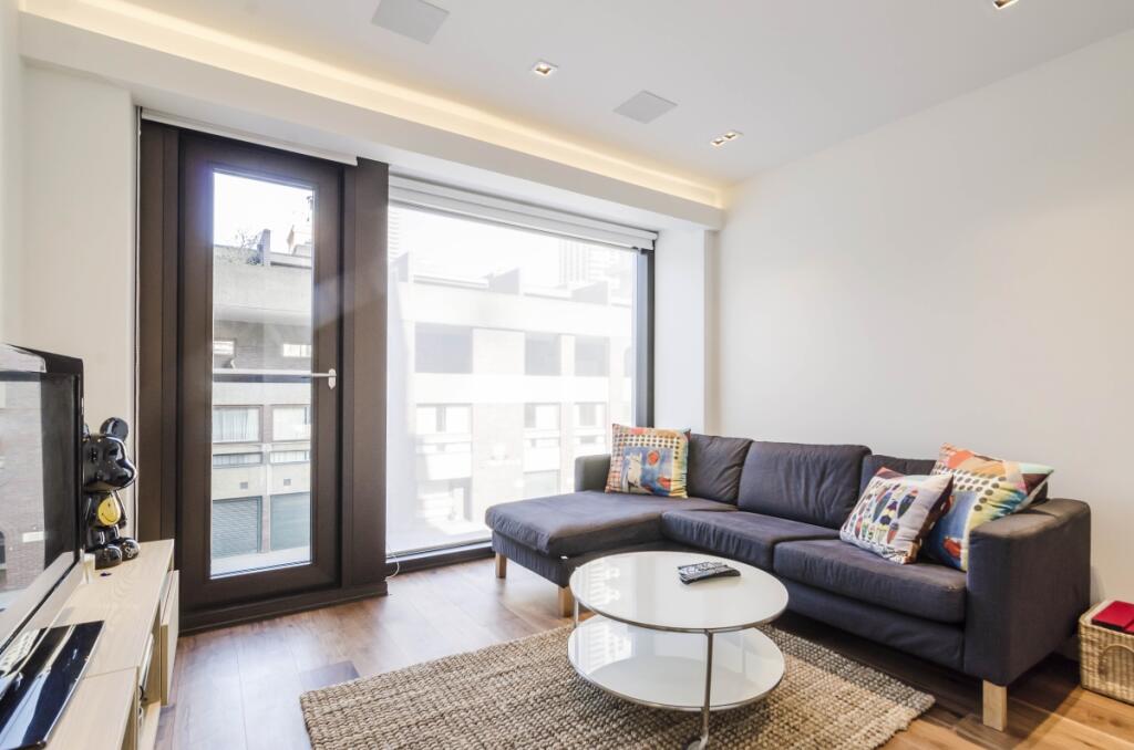 1 bed Apartment for rent in London. From Hamptons Lettings - City 1 bed Apartment for rent in London. From Hamptons Lettings - City