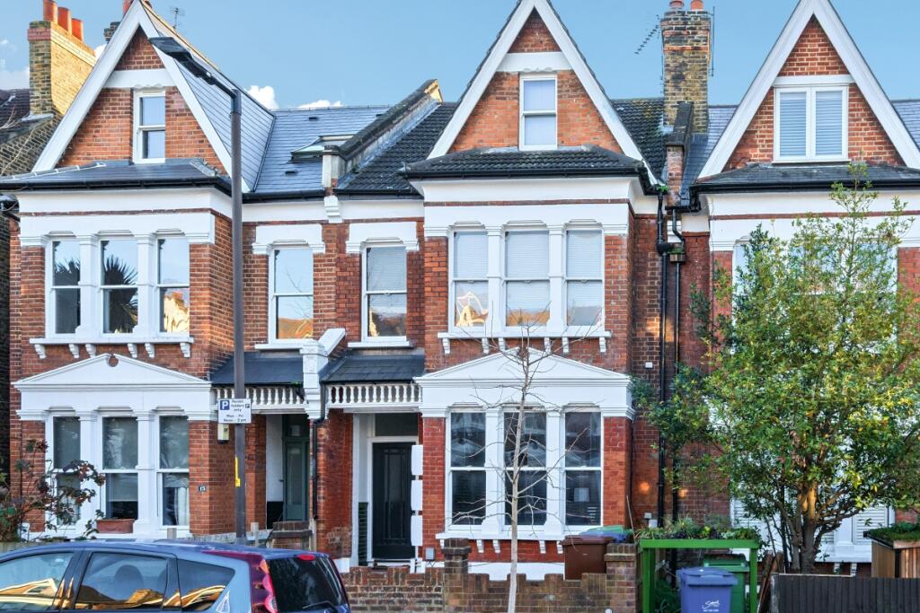 1 bed 1st Floor Flat for rent in Camberwell. From Hamptons - Dulwich 1 bed 1st Floor Flat for rent in Camberwell. From Hamptons - Dulwich
