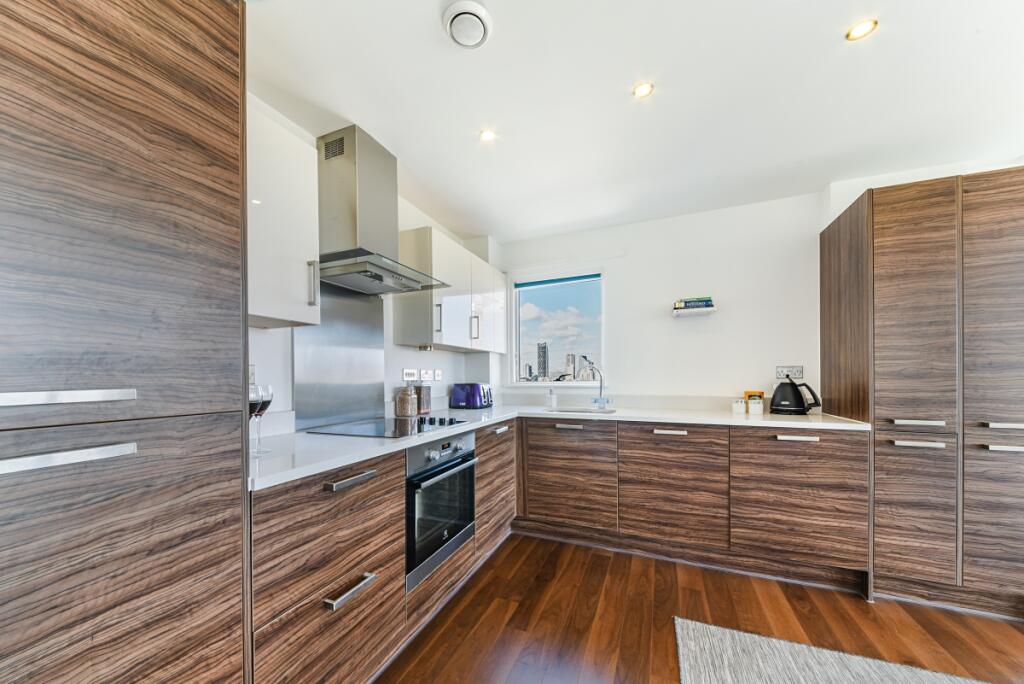 1 bed 1st Floor Flat for rent in Camberwell. From Hamptons - Dulwich