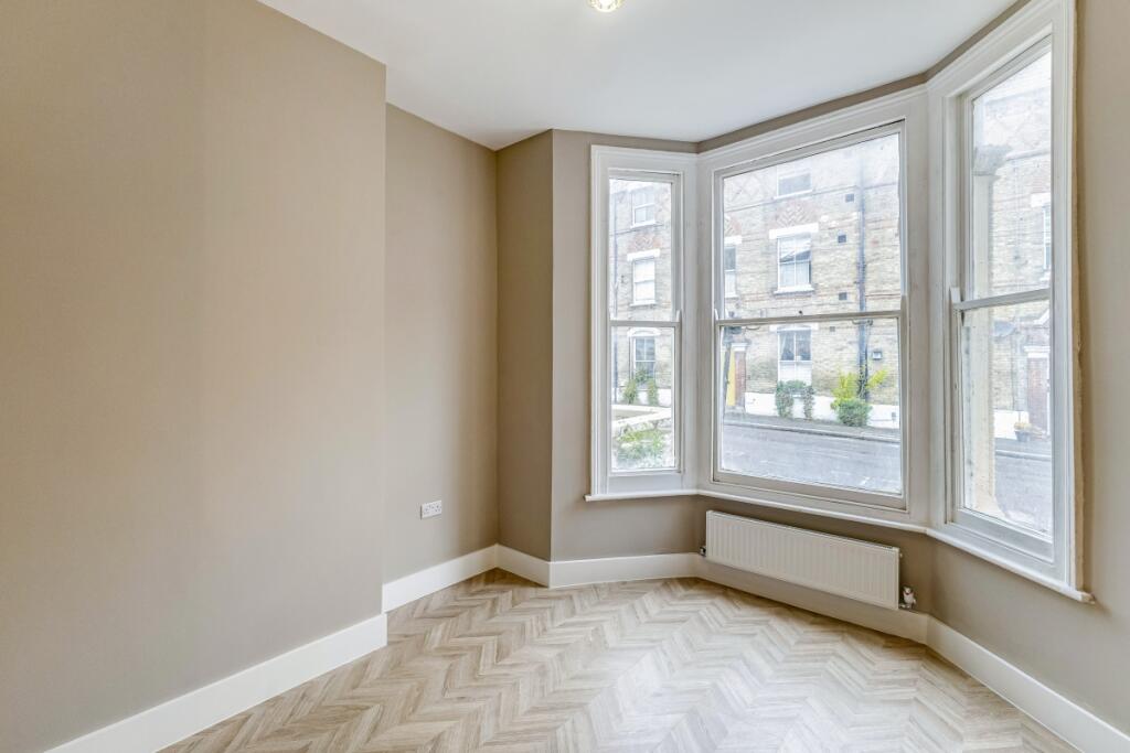 1 bed 1st Floor Flat for rent in Clapham. From Hamptons - Dulwich 1 bed 1st Floor Flat for rent in Clapham. From Hamptons - Dulwich