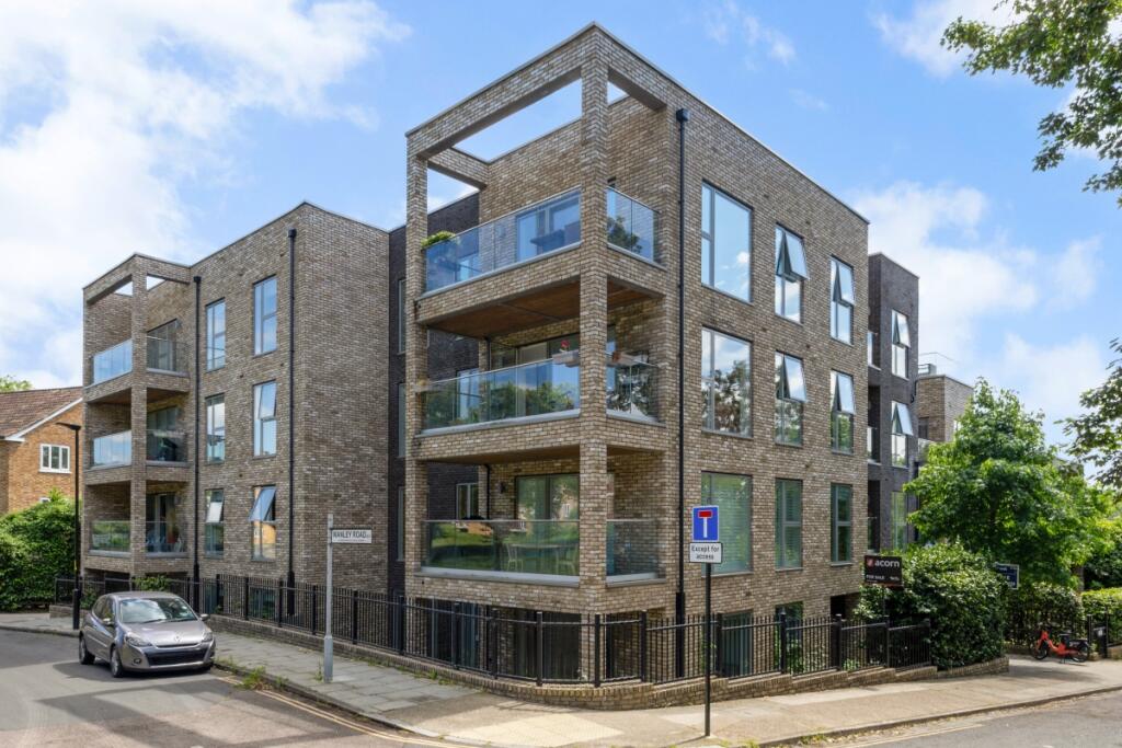 2 bed 1st Floor Flat for rent in Camberwell. From Hamptons - Dulwich