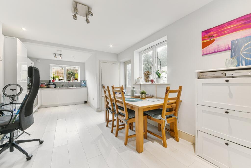 2 bed 1st Floor Flat for rent in Streatham. From Hamptons - Dulwich