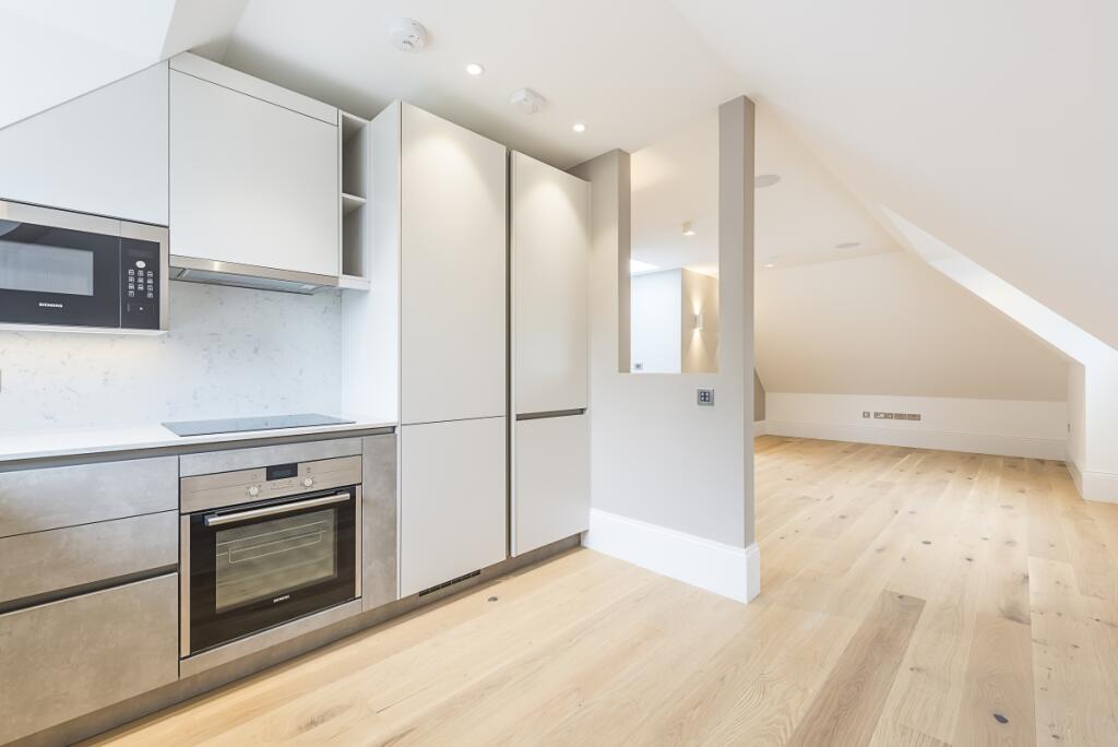 2 bed Apartment for rent in Acton. From Hamptons - Ealing