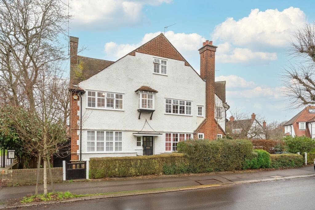 5 bed Detached for rent in Greenford. From Hamptons - Ealing 5 bed Detached for rent in Greenford. From Hamptons - Ealing