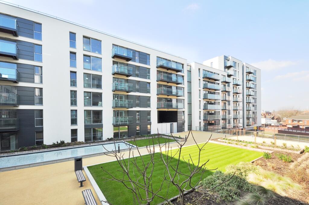 1 bed Apartment for rent in Hayes. From Hamptons - Ealing