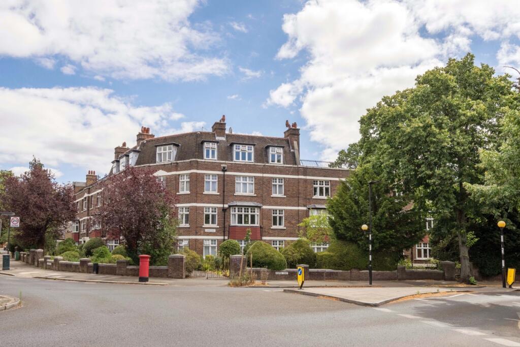 2 bed 1st Floor Flat for rent in Acton. From Hamptons - Ealing
