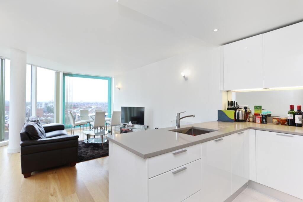 3 bed Apartment for rent in Hayes. From Hamptons - Ealing 3 bed Apartment for rent in Hayes. From Hamptons - Ealing