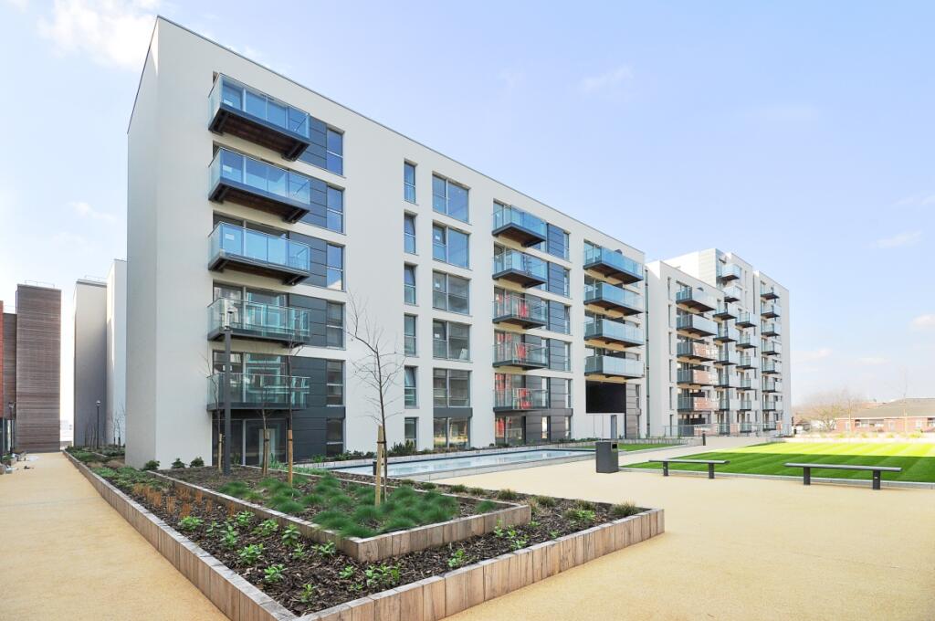 1 bed Apartment for rent in Hayes. From Hamptons - Ealing