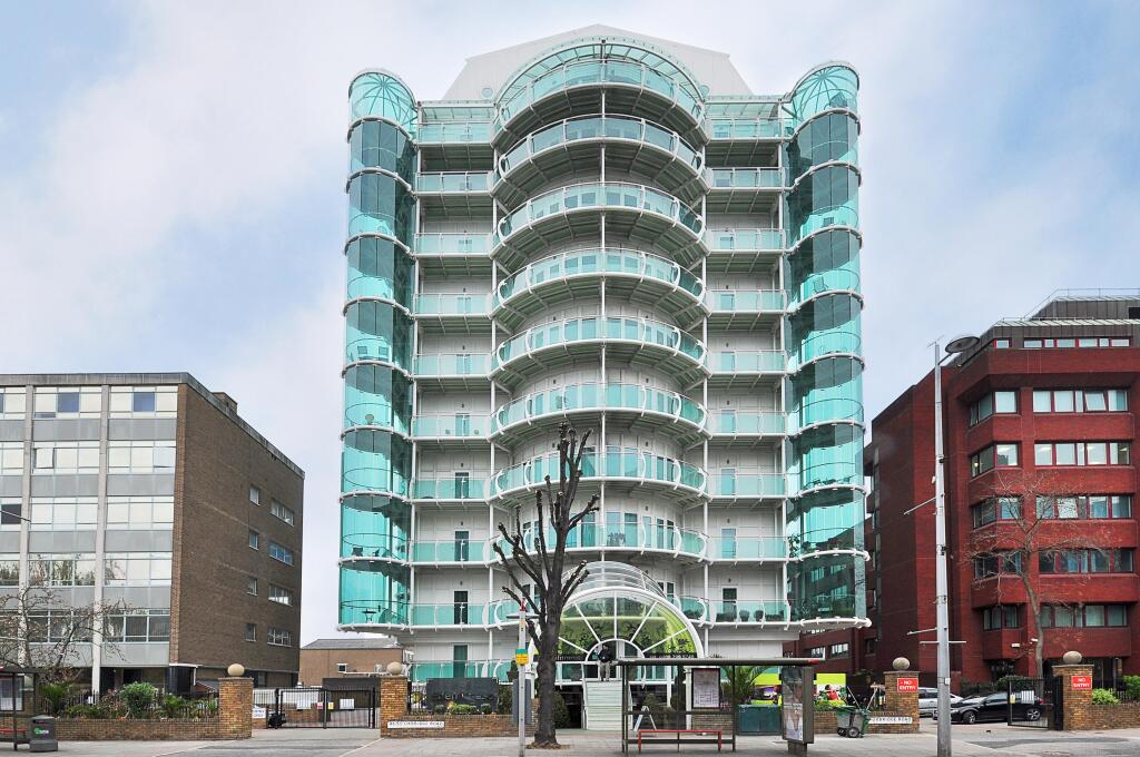 1 bed Apartment for rent in Acton. From Hamptons - Ealing