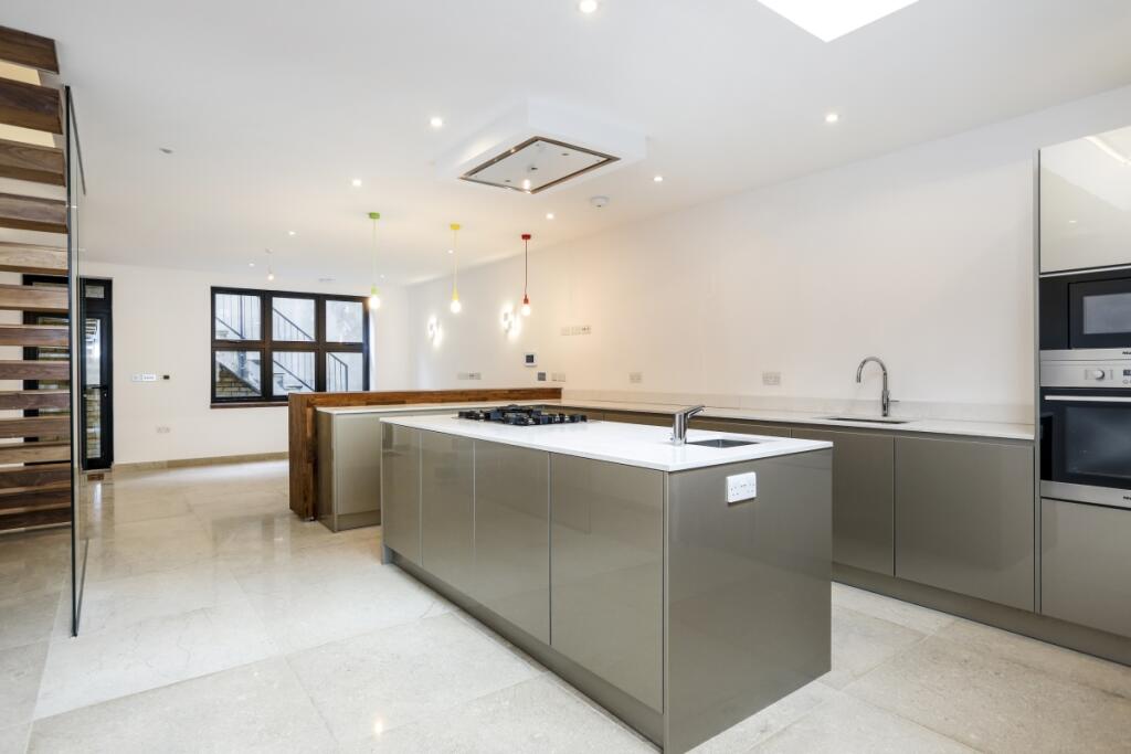 4 bed Semi Detached for rent in Wandsworth. From Hamptons - Earlsfield & Southfields