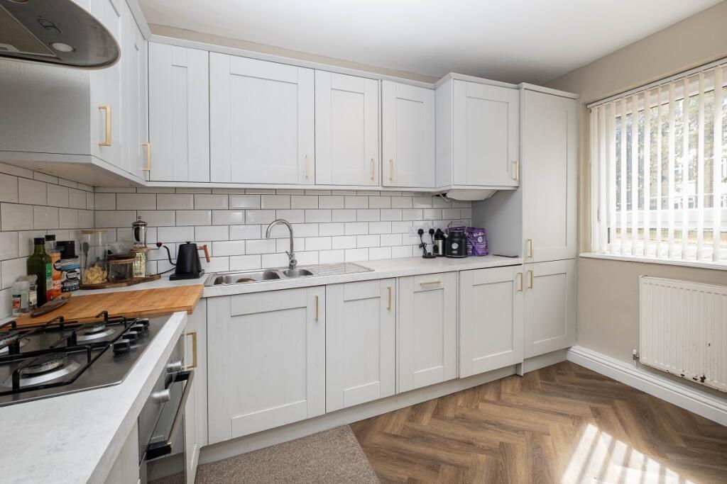 2 bed 1st Floor Flat for rent in Merton. From Hamptons - Earlsfield & Southfields