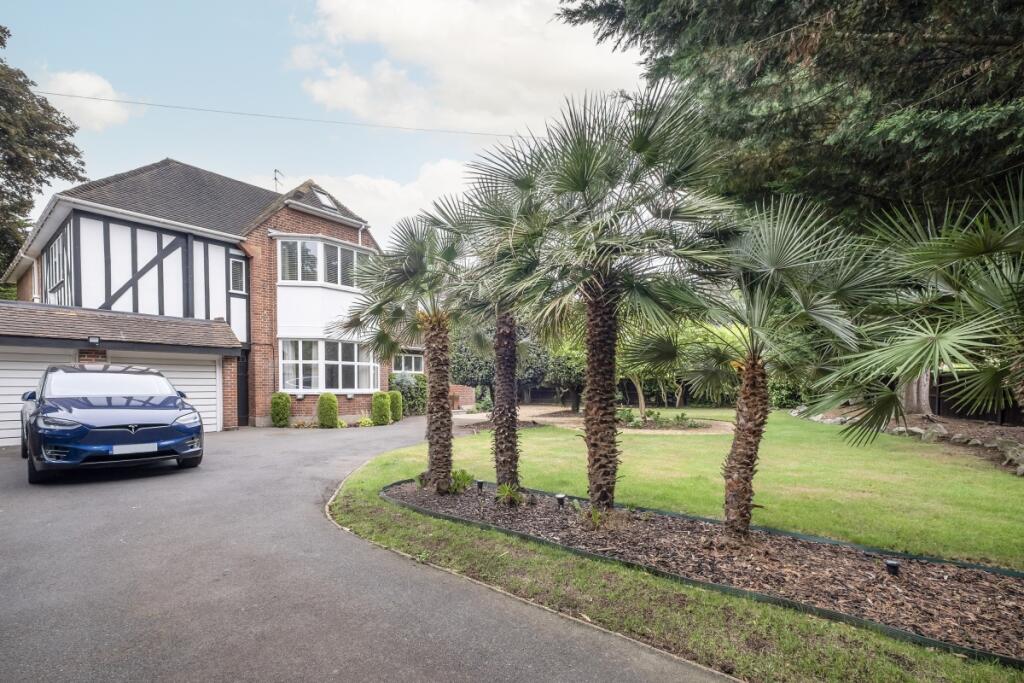 5 bed Detached for rent in Richmond. From Hamptons - East Sheen and Barnes