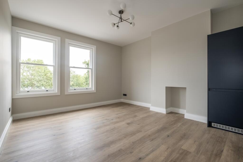 2 bed 1st Floor Flat for rent in Barnes. From Hamptons - East Sheen and Barnes 2 bed 1st Floor Flat for rent in Barnes. From Hamptons - East Sheen and Barnes