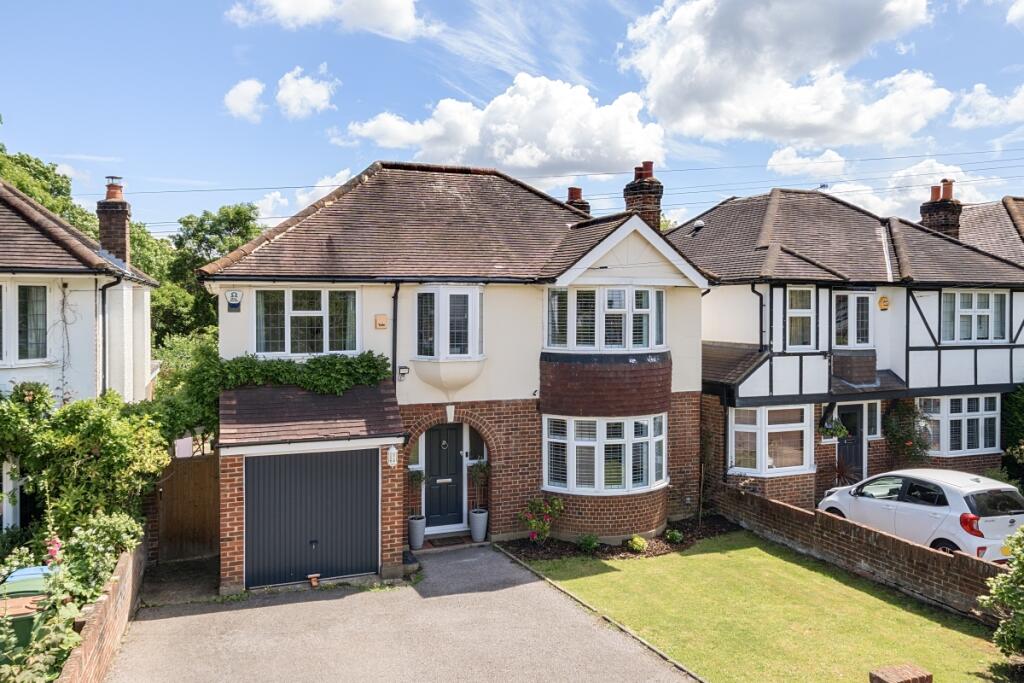 5 bed Detached for rent in Thames Ditton. From Hamptons - New Homes - Surrey New Homes 5 bed Detached for rent in Thames Ditton. From Hamptons - New Homes - Surrey New Homes