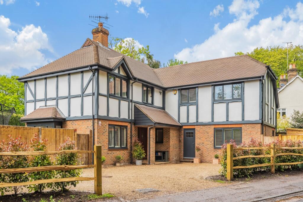 5 bed Detached for rent in Stoke D'Abernon. From Hamptons - New Homes - Surrey New Homes 5 bed Detached for rent in Stoke D'Abernon. From Hamptons - New Homes - Surrey New Homes