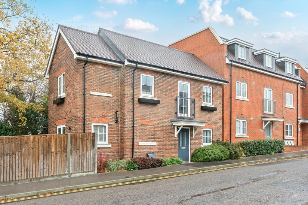 3 bed Detached for rent in Ewell. From Hamptons - New Homes - Surrey New Homes