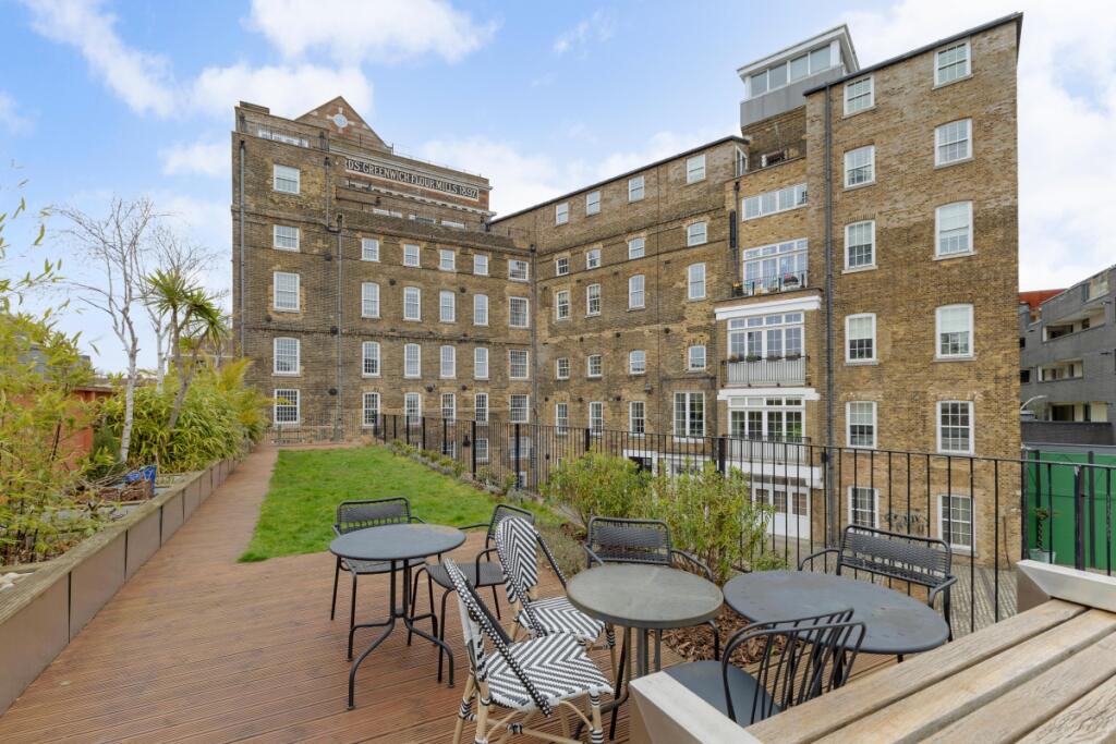 1 bed 1st Floor Flat for rent in Greenwich. From Hamptons - Greenwich