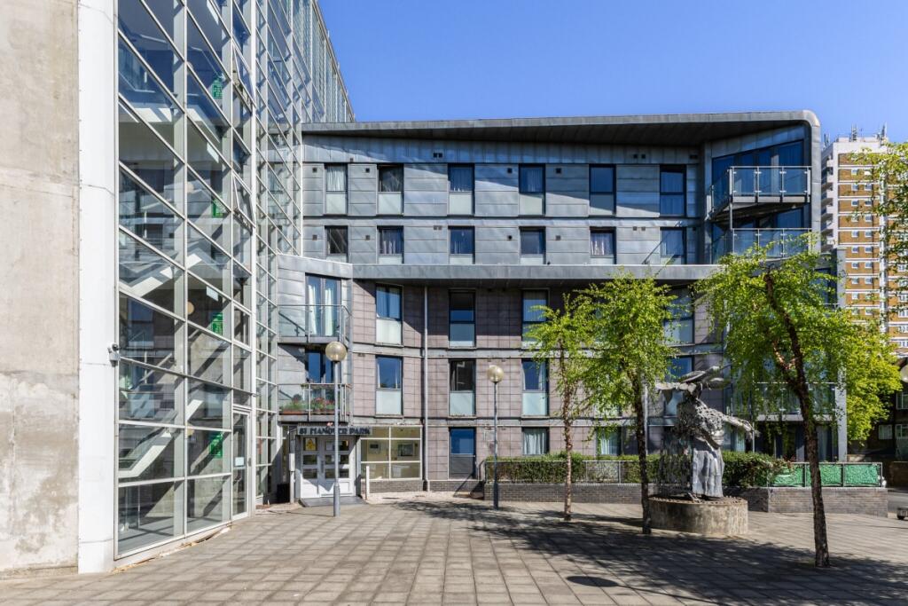 1 bed 1st Floor Flat for rent in Camberwell. From Hamptons - Greenwich