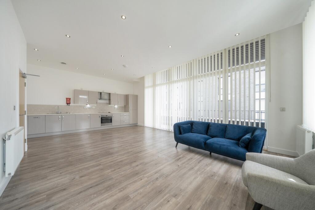 3 bed Apartment for rent in Deptford. From Hamptons - Greenwich