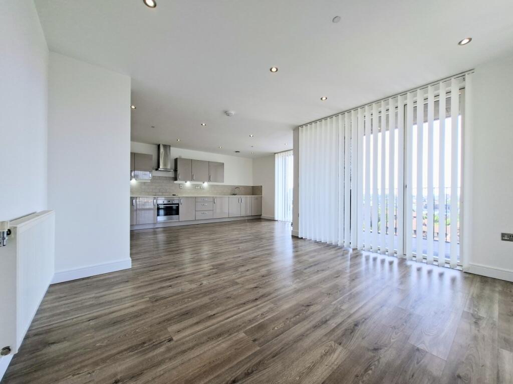 3 bed Apartment for rent in Deptford. From Hamptons - Greenwich