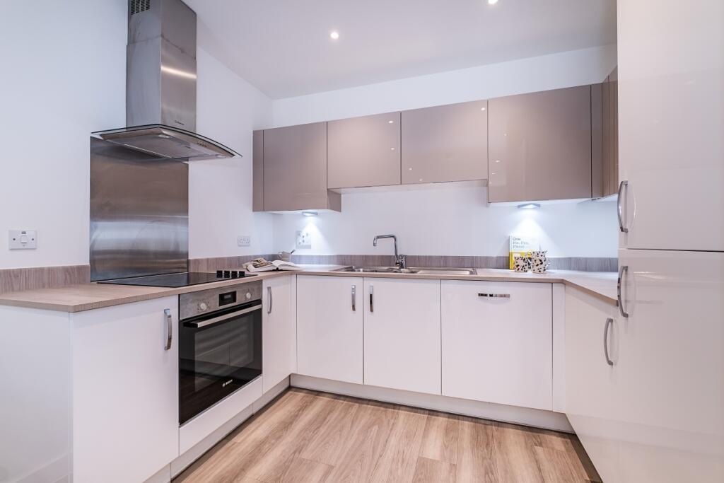 2 bed 1st Floor Flat for rent in Woolwich. From Hamptons - Greenwich