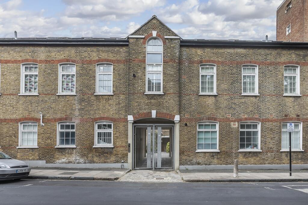 3 bed Apartment for rent in Greenwich. From Hamptons - Greenwich