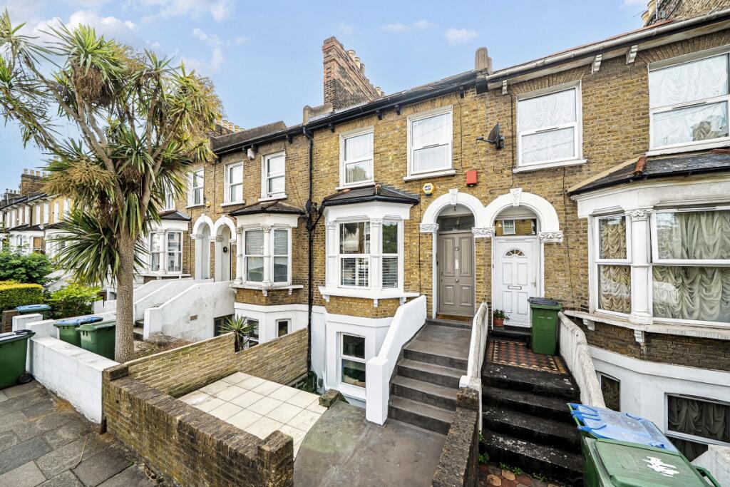 3 bed Semi Detached for rent in Greenwich. From Hamptons - Greenwich 3 bed Semi Detached for rent in Greenwich. From Hamptons - Greenwich