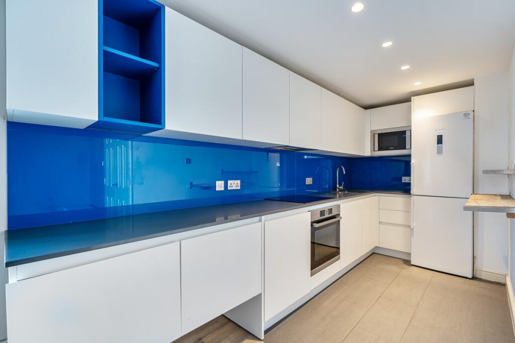 2 bed 1st Floor Flat for rent in Deptford. From Hamptons - Greenwich 2 bed 1st Floor Flat for rent in Deptford. From Hamptons - Greenwich