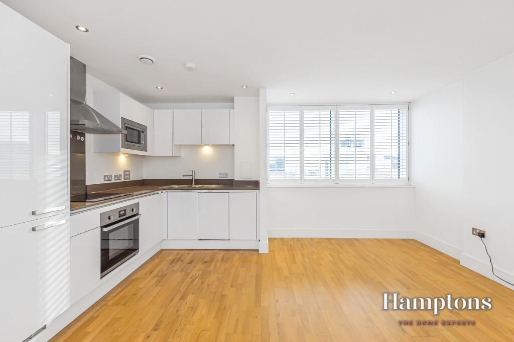 2 bed 1st Floor Flat for rent in Greenwich. From Hamptons - Greenwich