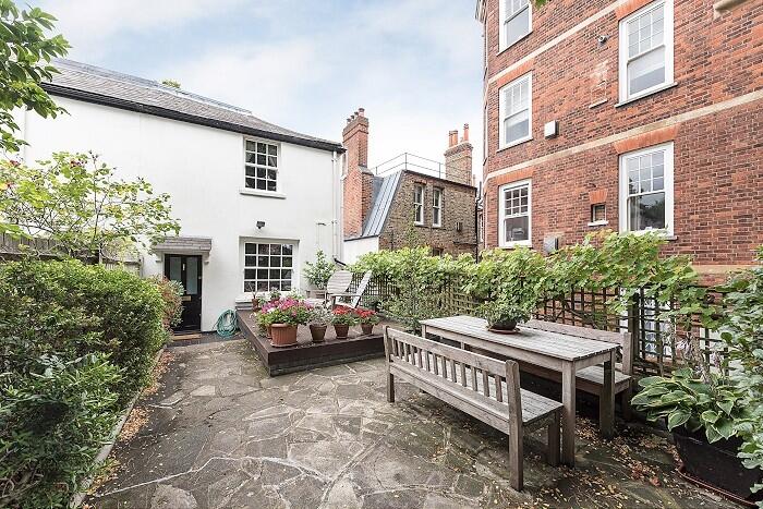 3 bed Cottage for rent in Hampstead. From Hamptons - Hampstead 3 bed Cottage for rent in Hampstead. From Hamptons - Hampstead