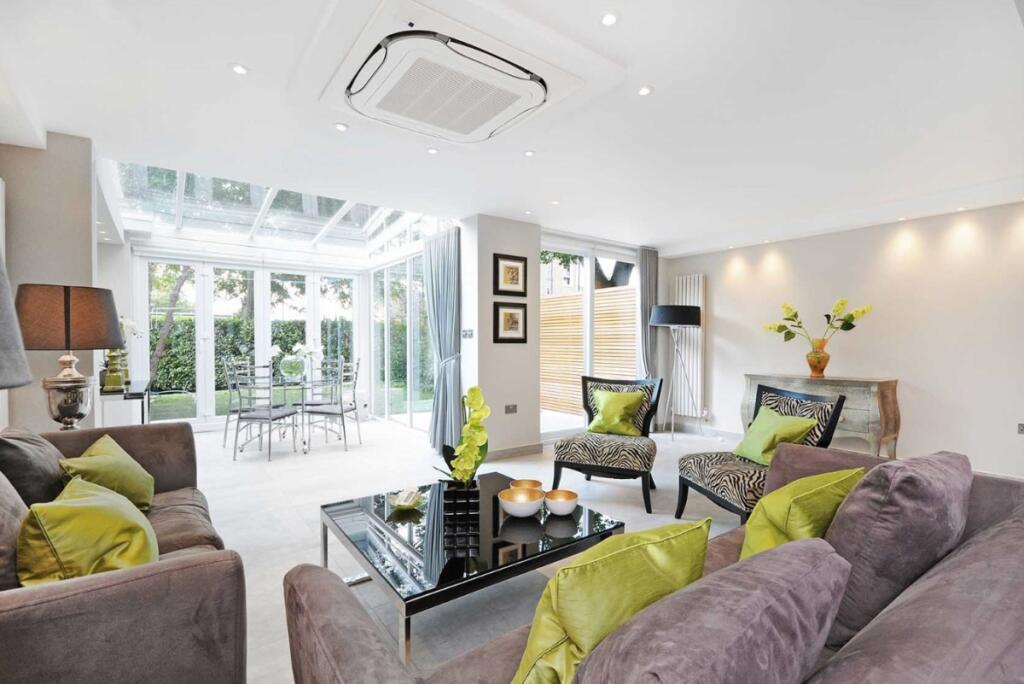 4 bed End of Terrace for rent in Hampstead. From Hamptons - Hampstead