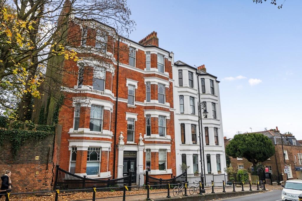 3 bed 1st Floor Flat for rent in Hampstead. From Hamptons - Hampstead