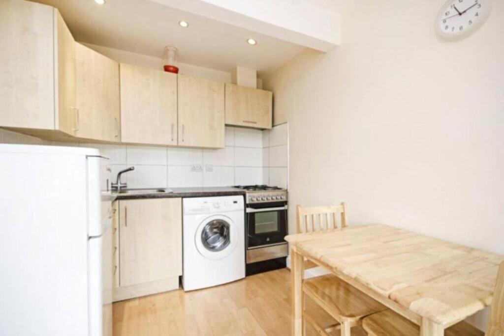 2 bed 1st Floor Flat for rent in Hendon. From Hamptons - Hampstead 2 bed 1st Floor Flat for rent in Hendon. From Hamptons - Hampstead