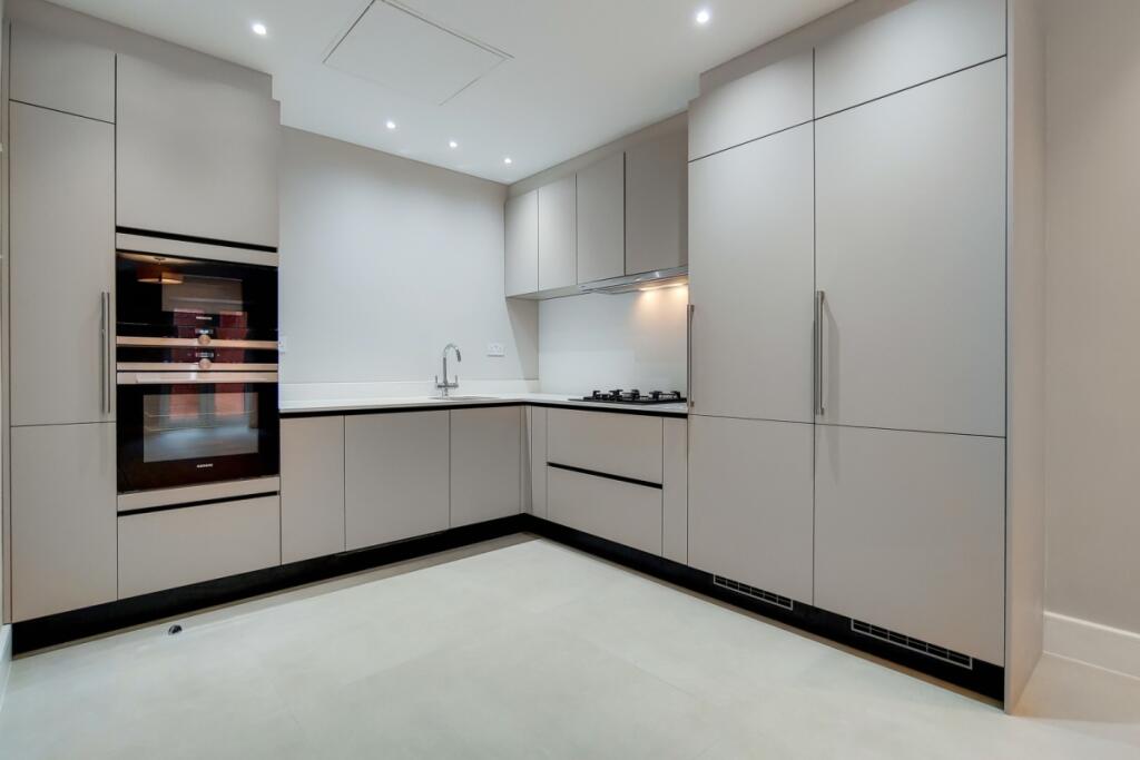 3 bed Apartment for rent in Hampstead. From Hamptons - Hampstead 3 bed Apartment for rent in Hampstead. From Hamptons - Hampstead